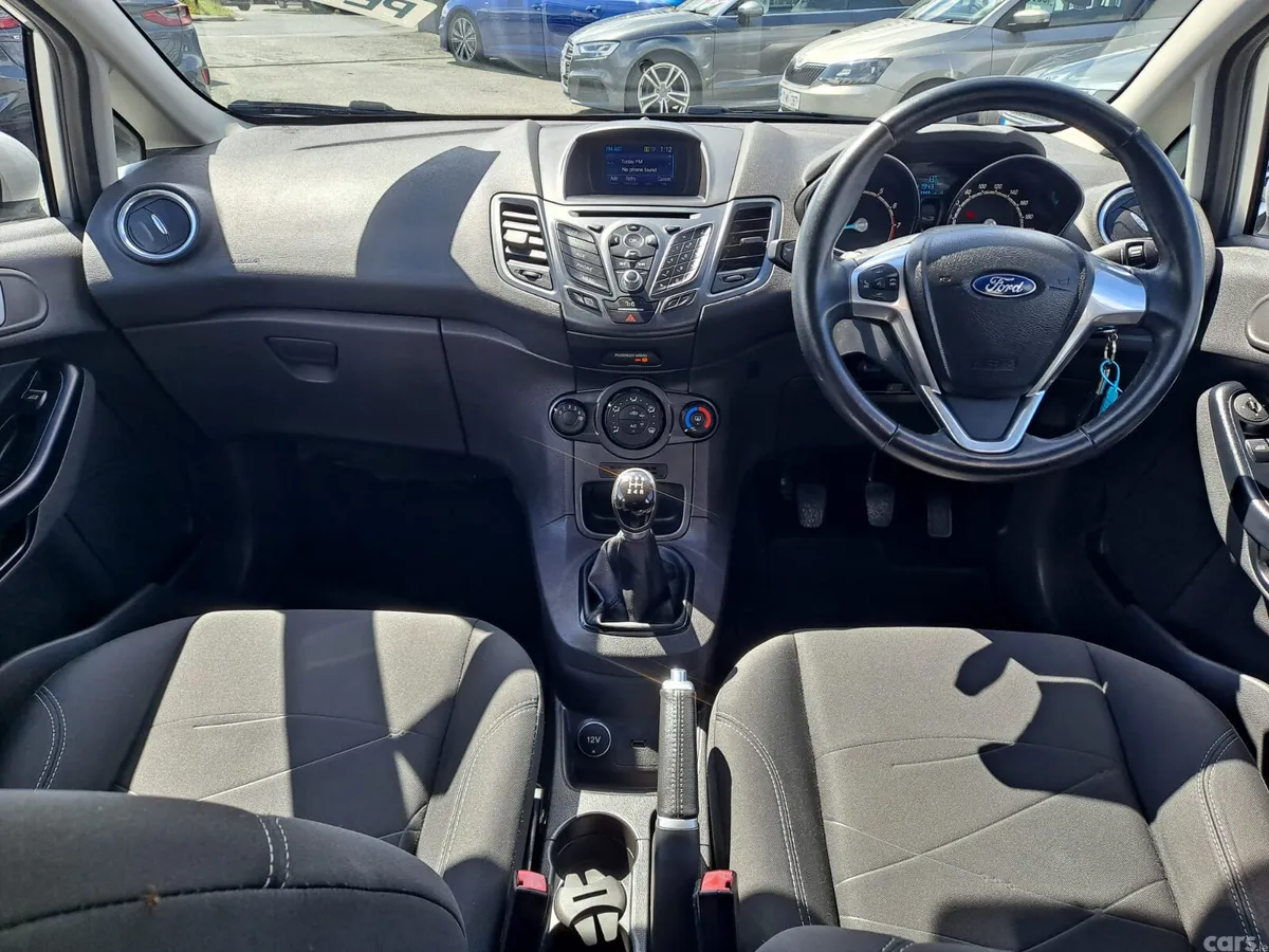Ford Fiesta Hatchback, Petrol, 2017, Grey