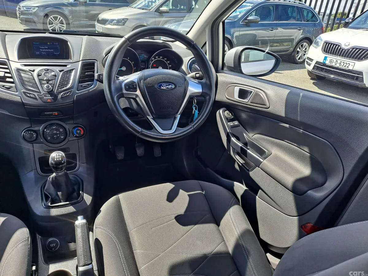 Ford Fiesta Hatchback, Petrol, 2017, Grey