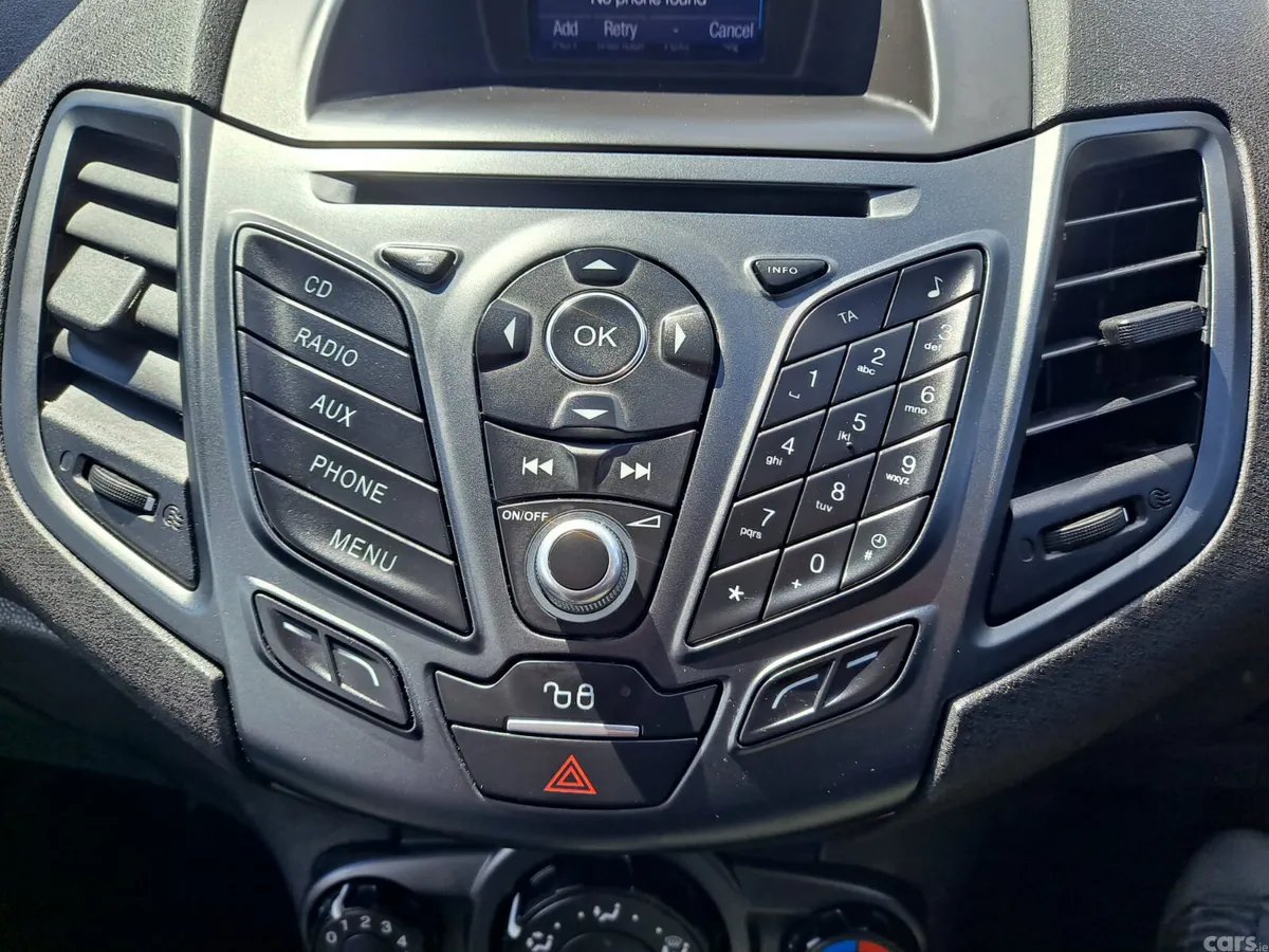 Ford Fiesta Hatchback, Petrol, 2017, Grey