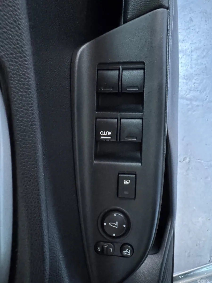 Honda Fit Hatchback, Petrol Hybrid, 2015, Silver