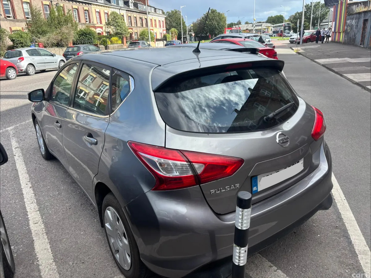 Nissan Pulsar Hatchback, Petrol, 2016, Grey