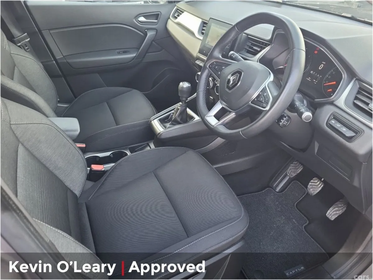 Renault Captur Hatchback, Diesel, 2021, Grey