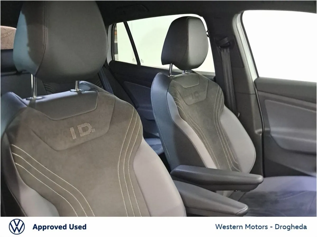 Volkswagen ID.4 SUV, Electric, 2026, White