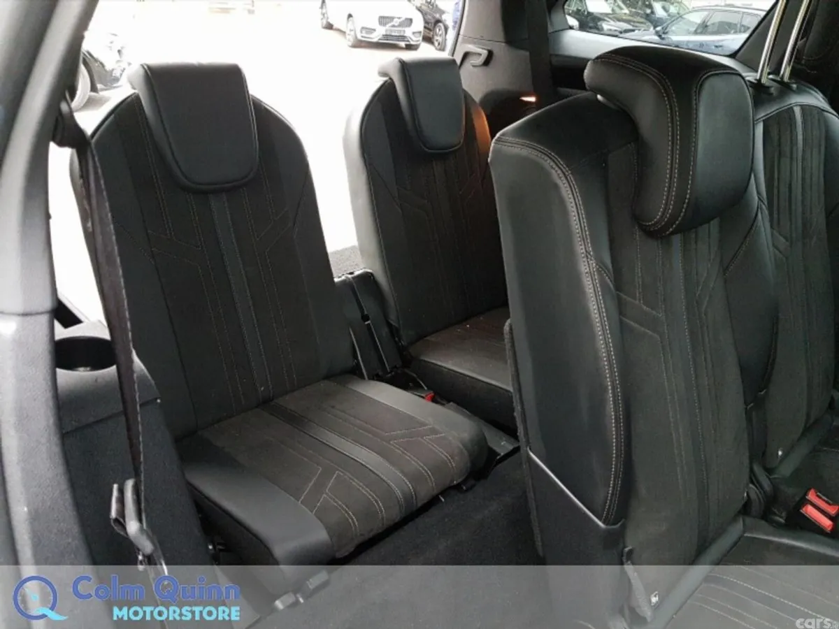 Peugeot 5008 MPV, Diesel, 2021, Grey