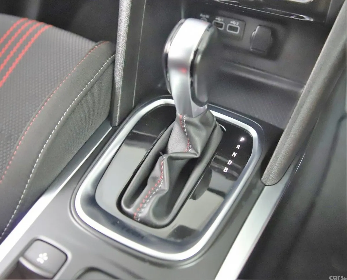 Renault Megane Estate, Petrol Plug-in Hybrid, 2022, Grey