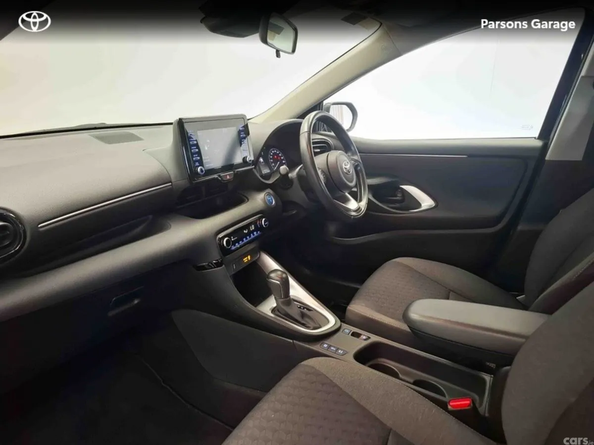 Toyota Yaris Hatchback, Petrol Hybrid, 2023, Black