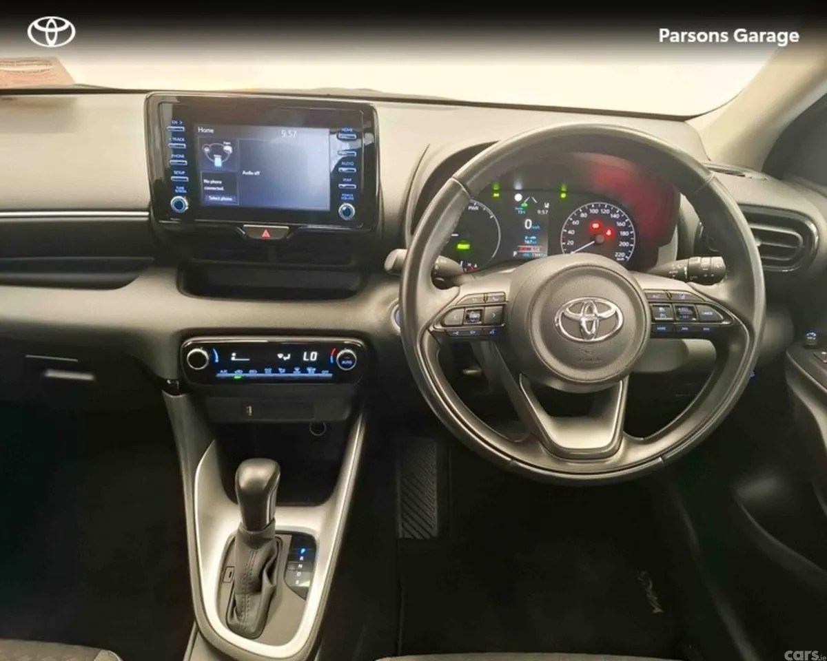 Toyota Yaris Hatchback, Petrol Hybrid, 2023, Black