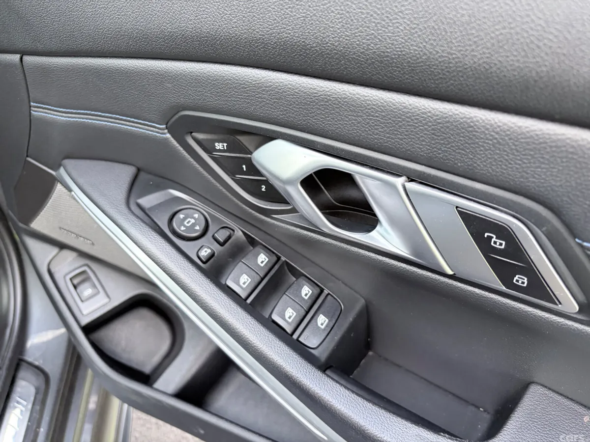 BMW 3-Series Saloon, Diesel Hybrid, 2020, Grey