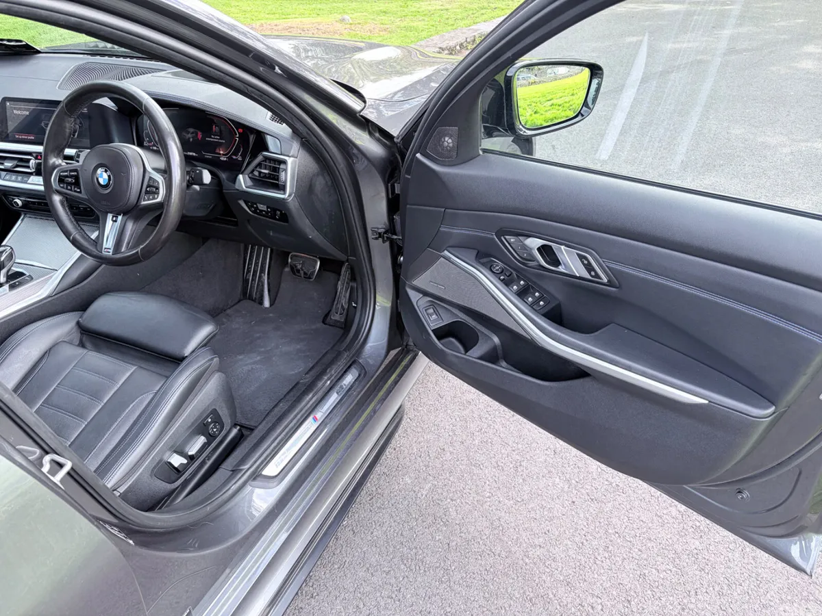BMW 3-Series Saloon, Diesel Hybrid, 2020, Grey