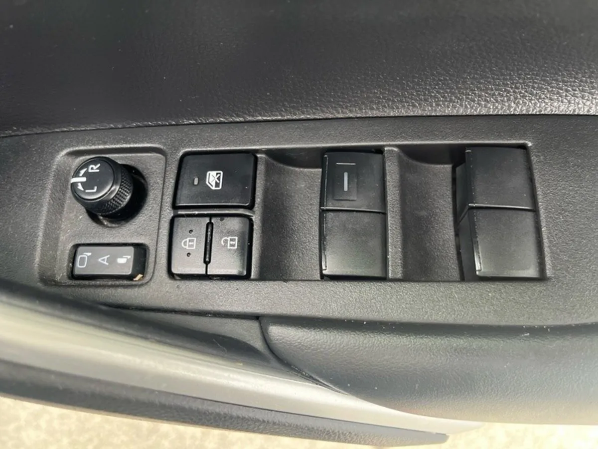Toyota Corolla Cross SUV, Petrol Hybrid, 2024, Black