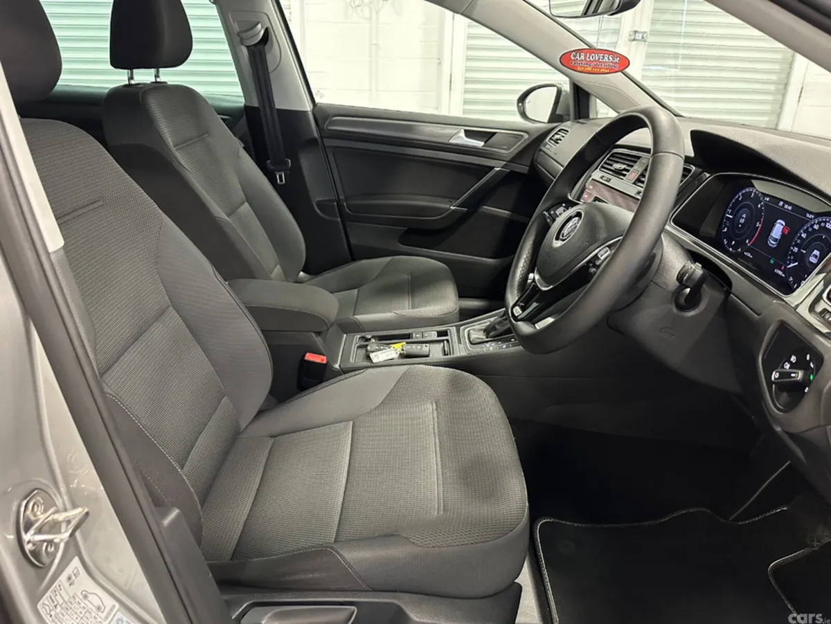 Volkswagen Golf Hatchback, Diesel, 2019, Silver