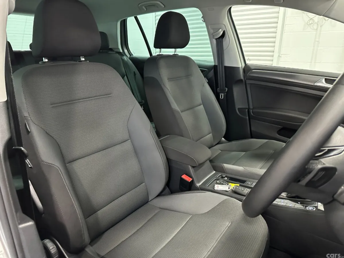 Volkswagen Golf Hatchback, Diesel, 2019, Silver