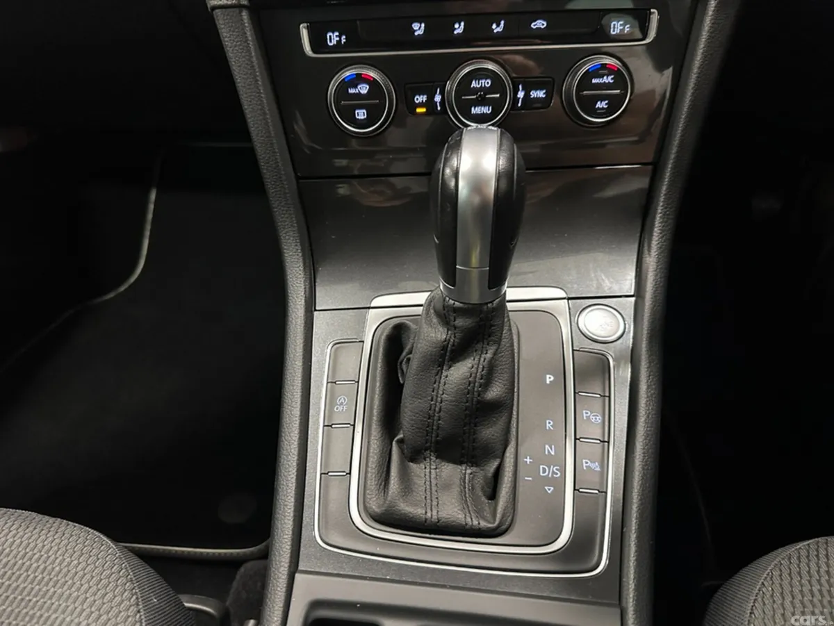Volkswagen Golf Hatchback, Diesel, 2019, Silver