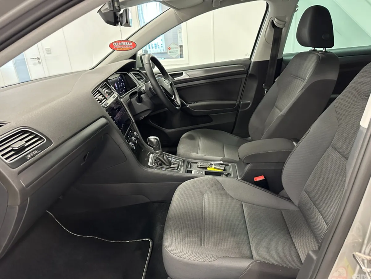 Volkswagen Golf Hatchback, Diesel, 2019, Silver