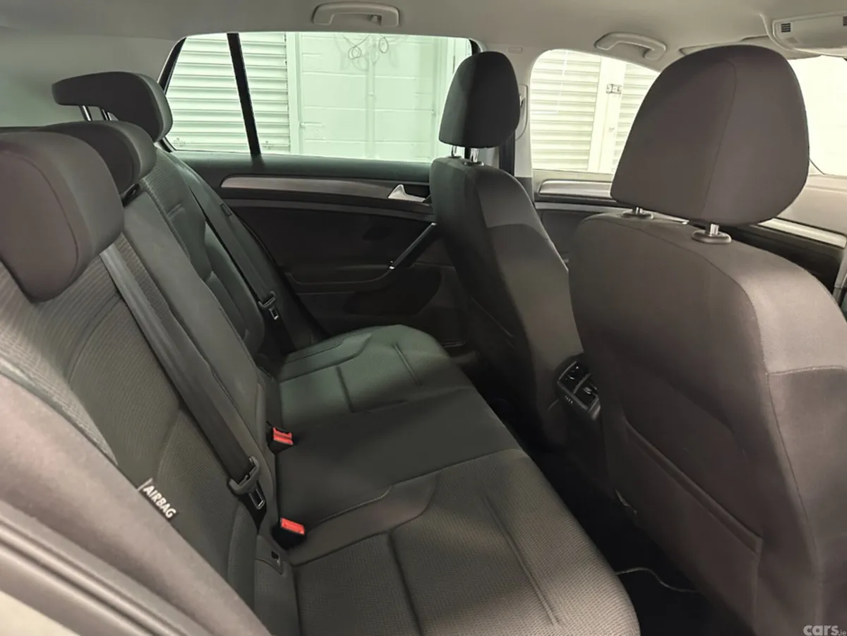 Volkswagen Golf Hatchback, Diesel, 2019, Silver