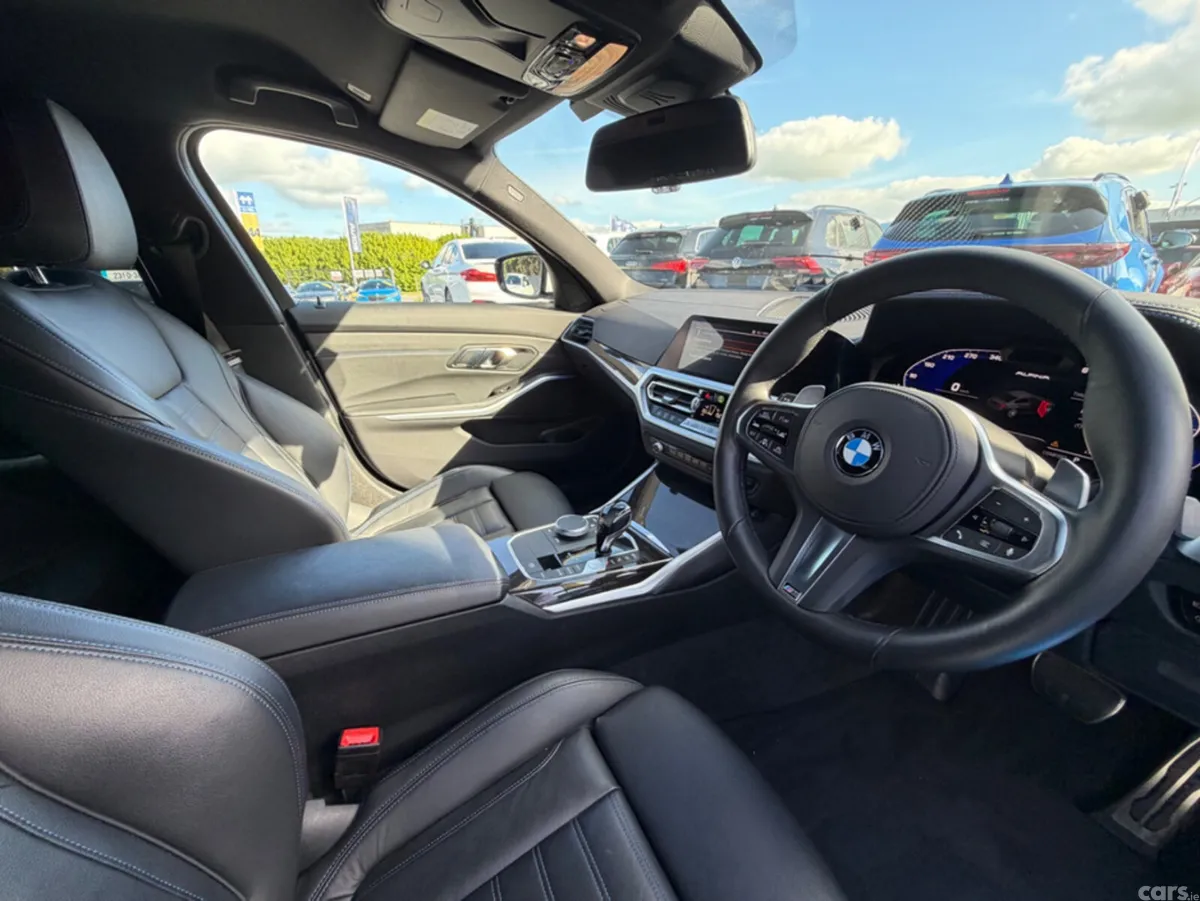 BMW 3-Series Saloon, Diesel, 2019, White