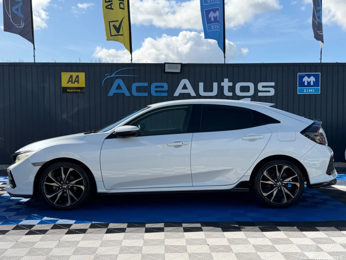 Honda Civic Saloon, Petrol, 2019, White