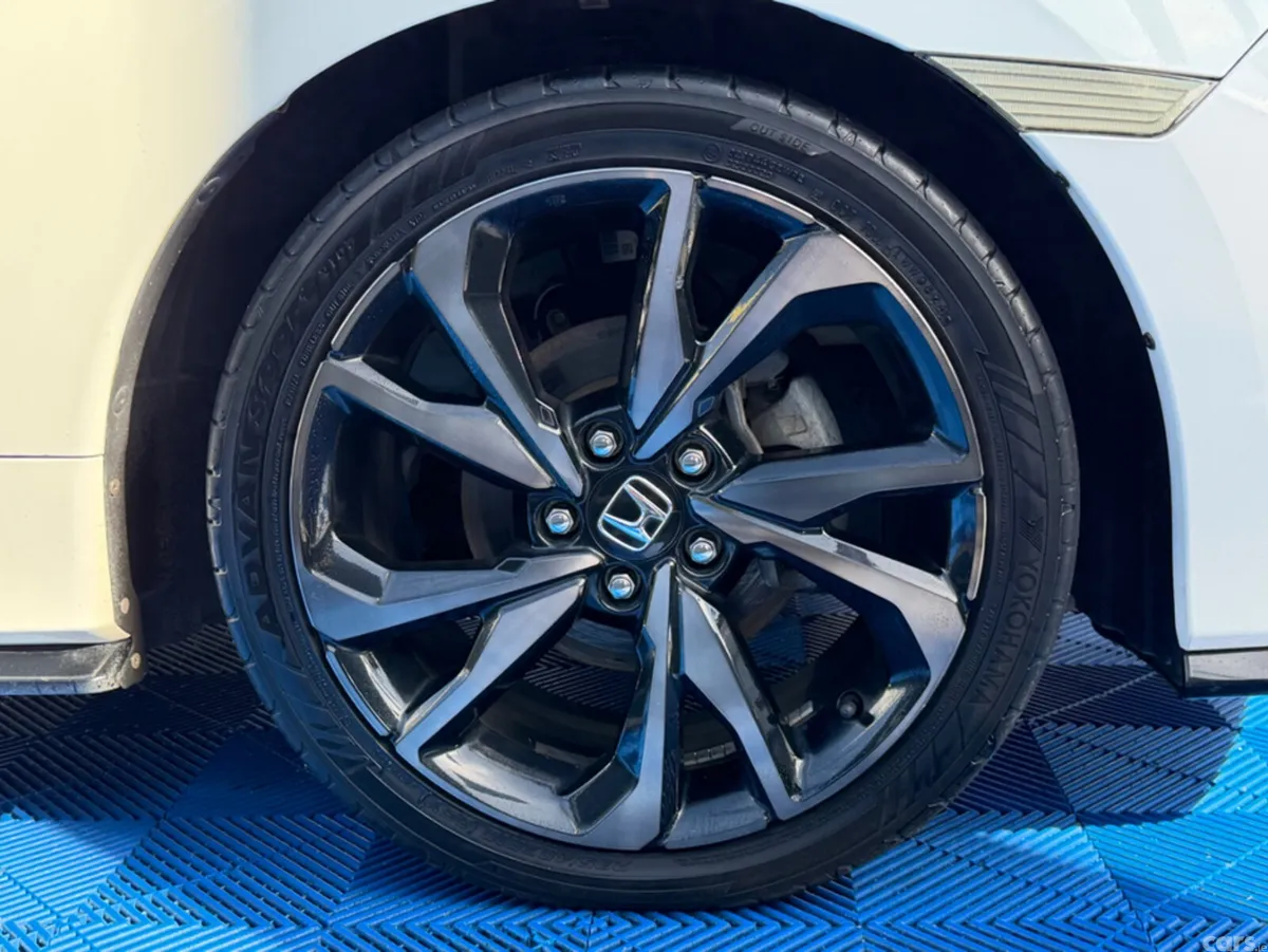 Honda Civic Saloon, Petrol, 2019, White