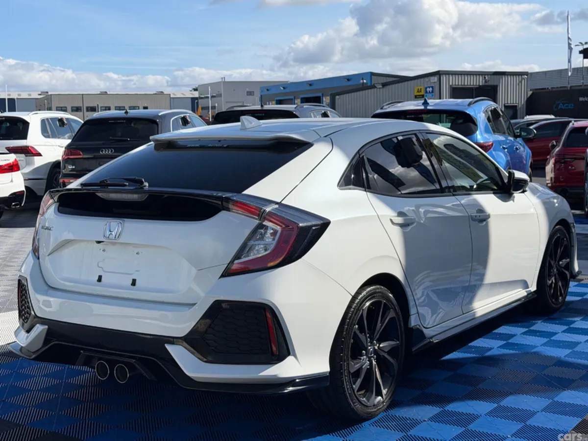 Honda Civic Saloon, Petrol, 2019, White