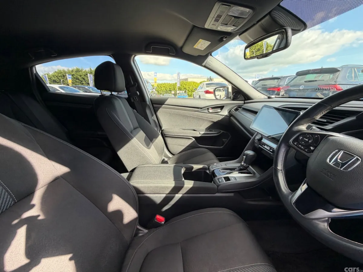 Honda Civic Saloon, Petrol, 2019, White