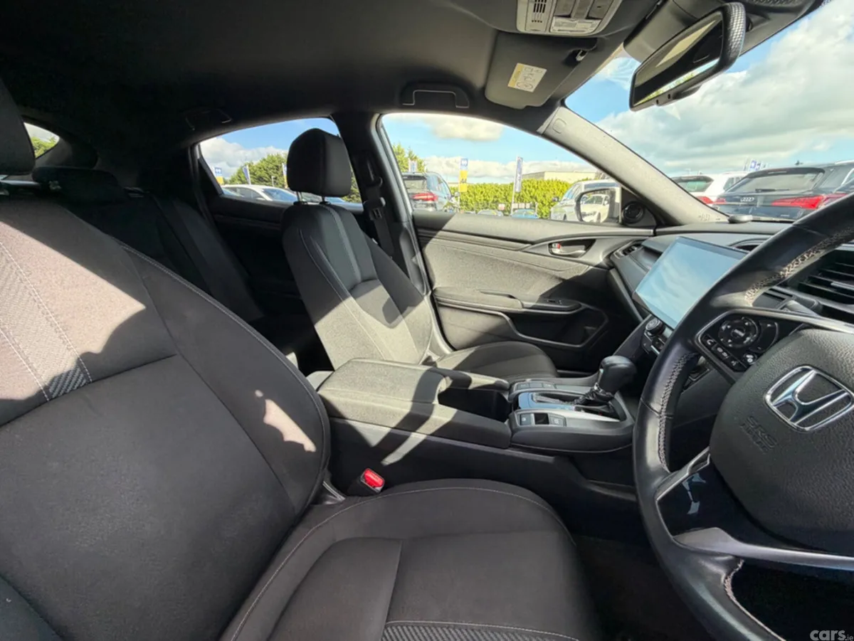 Honda Civic Saloon, Petrol, 2019, White