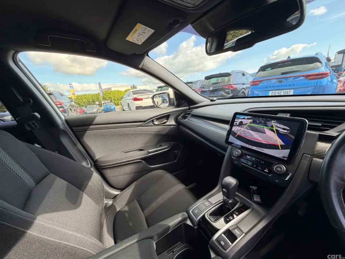 Honda Civic Saloon, Petrol, 2019, White