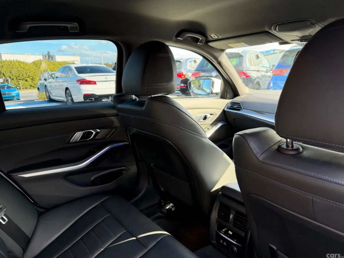 BMW 3-Series Saloon, Diesel, 2019, White