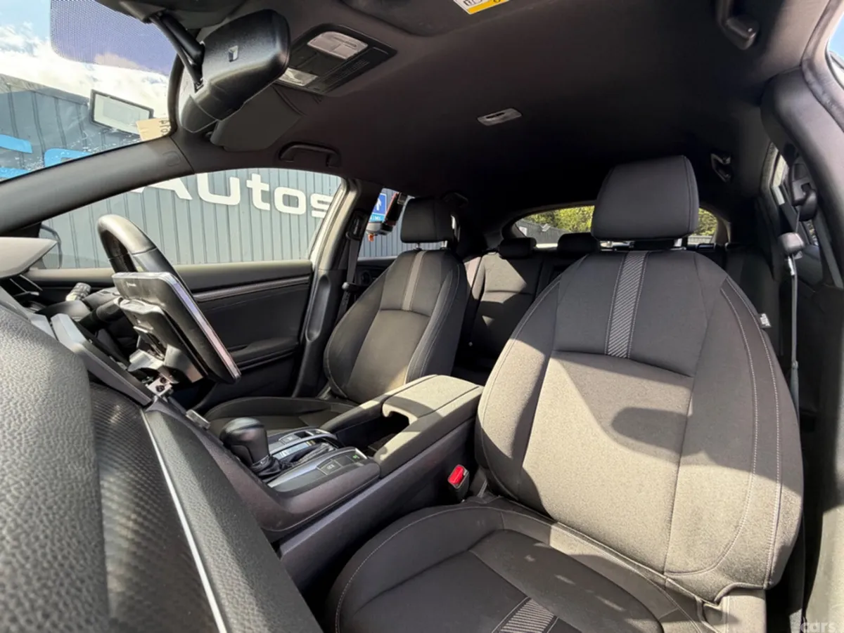 Honda Civic Saloon, Petrol, 2019, White