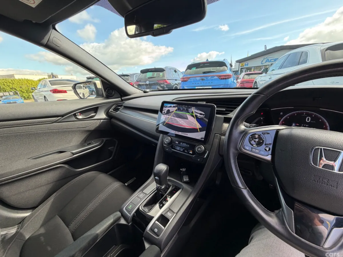 Honda Civic Saloon, Petrol, 2019, White