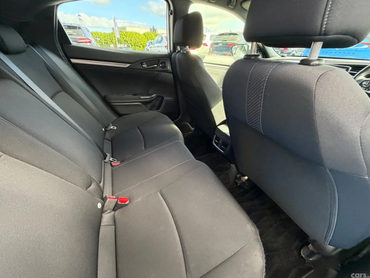 Honda Civic Saloon, Petrol, 2019, White