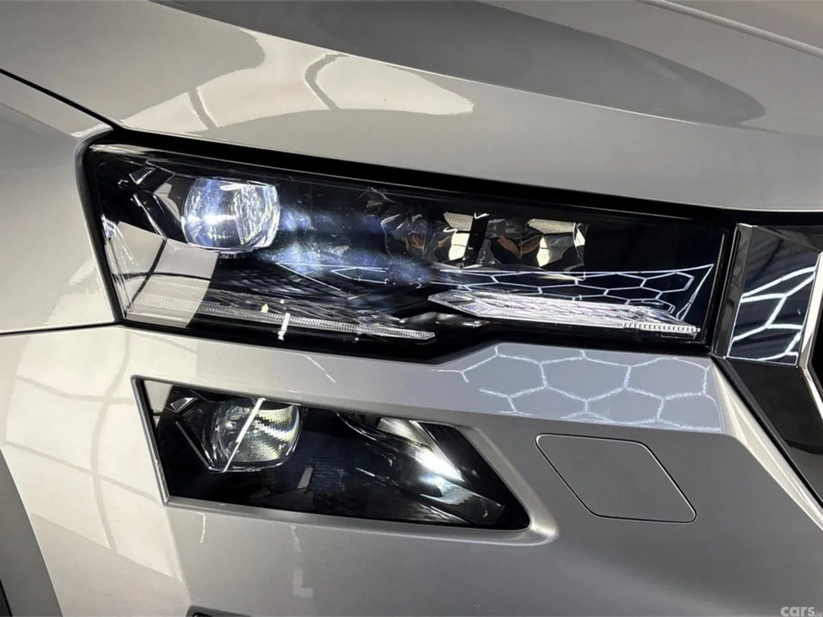 Skoda Karoq SUV, Petrol, 2024, Grey