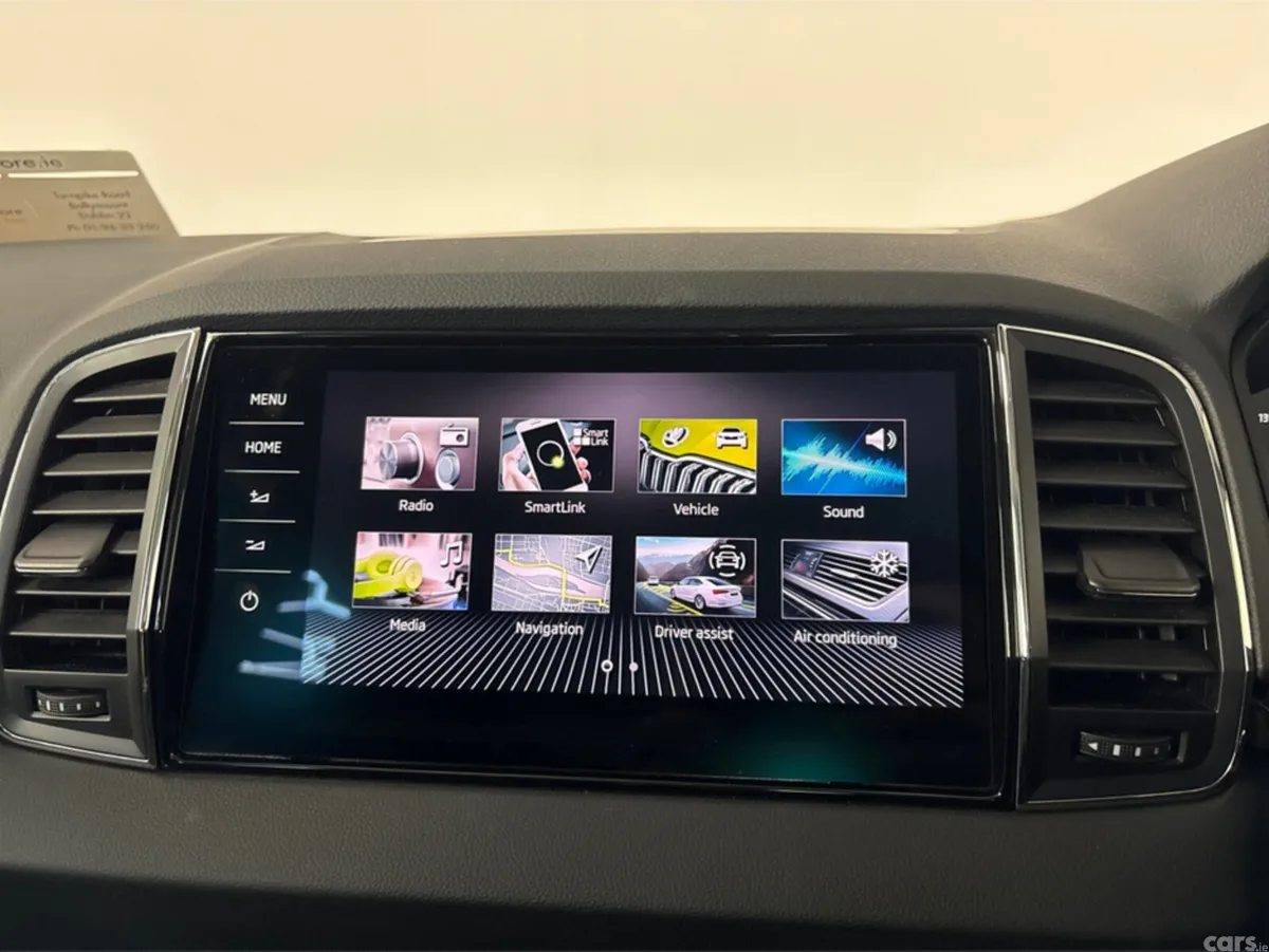 Skoda Karoq SUV, Petrol, 2024, Grey