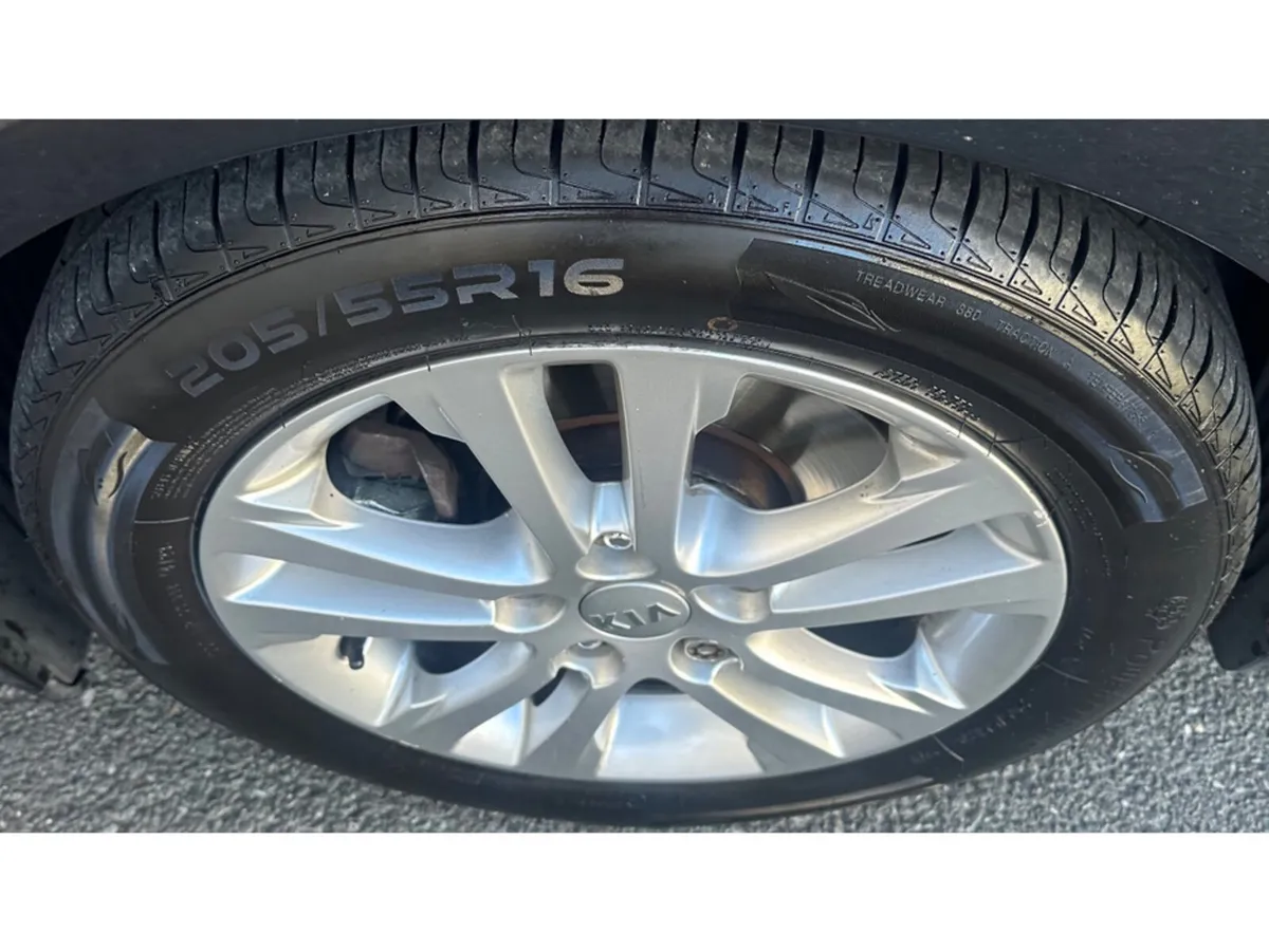 Kia Ceed Hatchback, Diesel, 2013, Black
