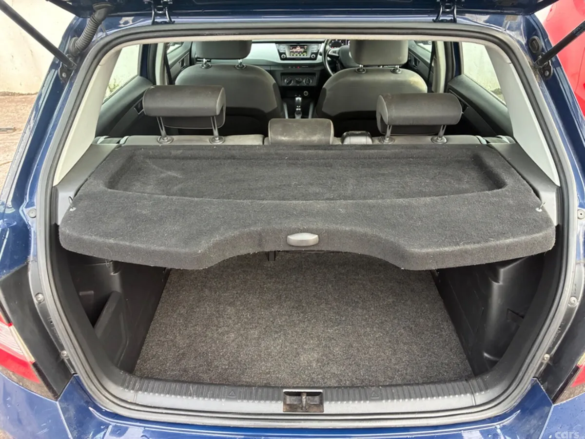 Skoda Fabia Hatchback, Petrol, 2015, Blue