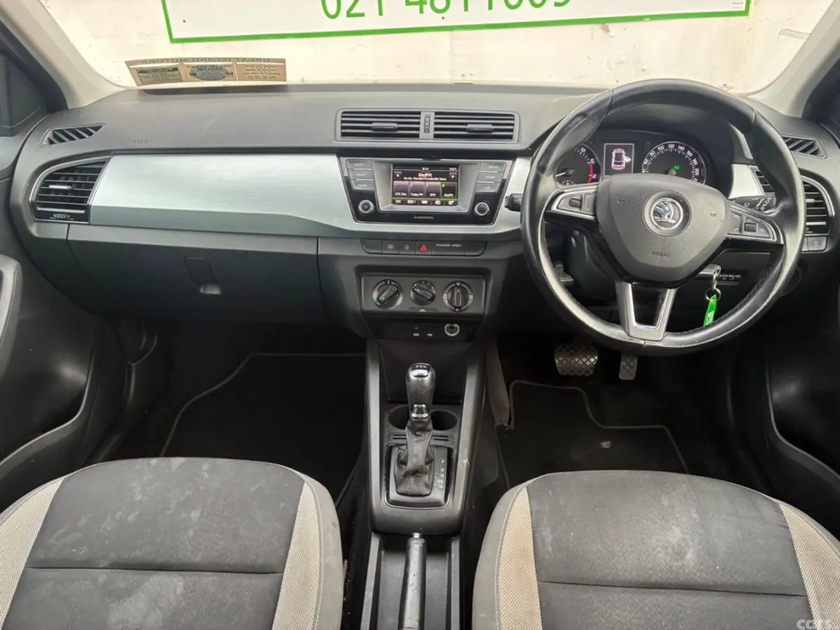 Skoda Fabia Hatchback, Petrol, 2015, Blue