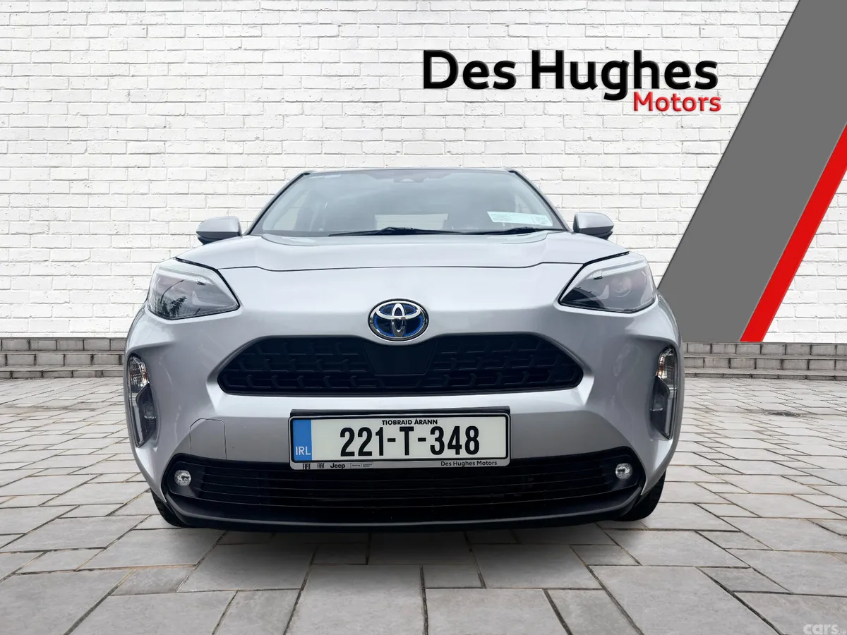 Toyota Yaris Cross Hatchback, Petrol Hybrid, 2022, Silver