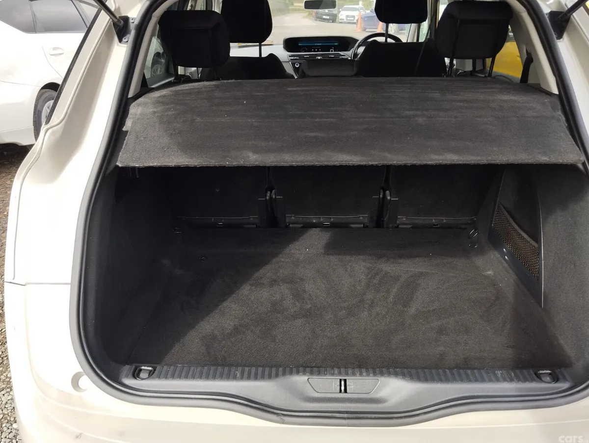 Citroen C4 Hatchback, Diesel, 2017, Brown