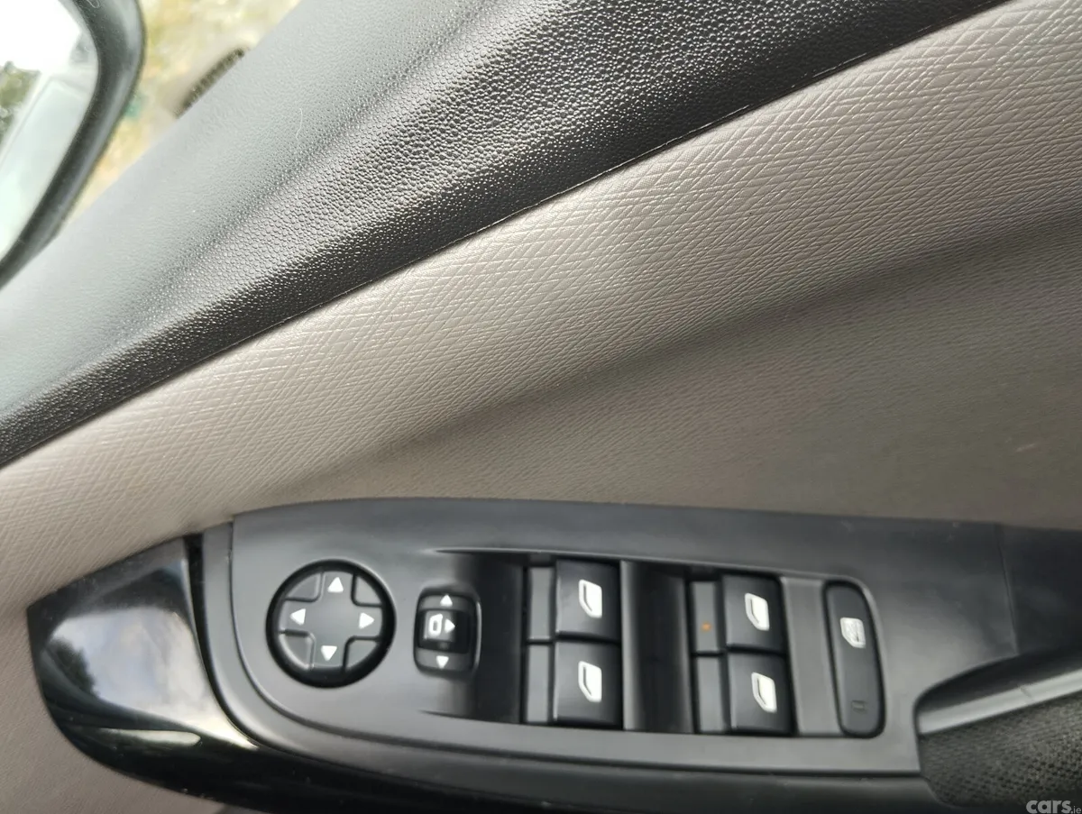 Citroen C4 Hatchback, Diesel, 2017, Brown