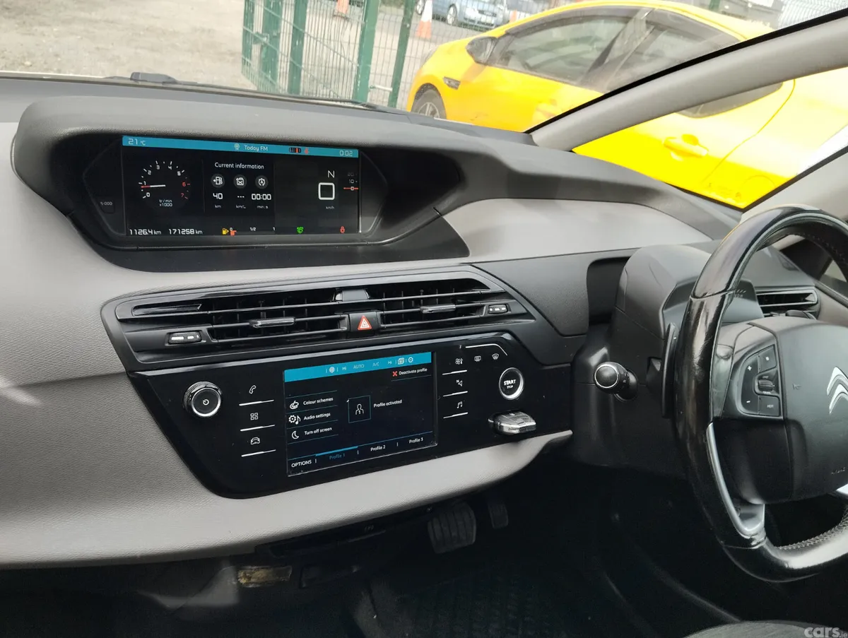 Citroen C4 Hatchback, Diesel, 2017, Brown