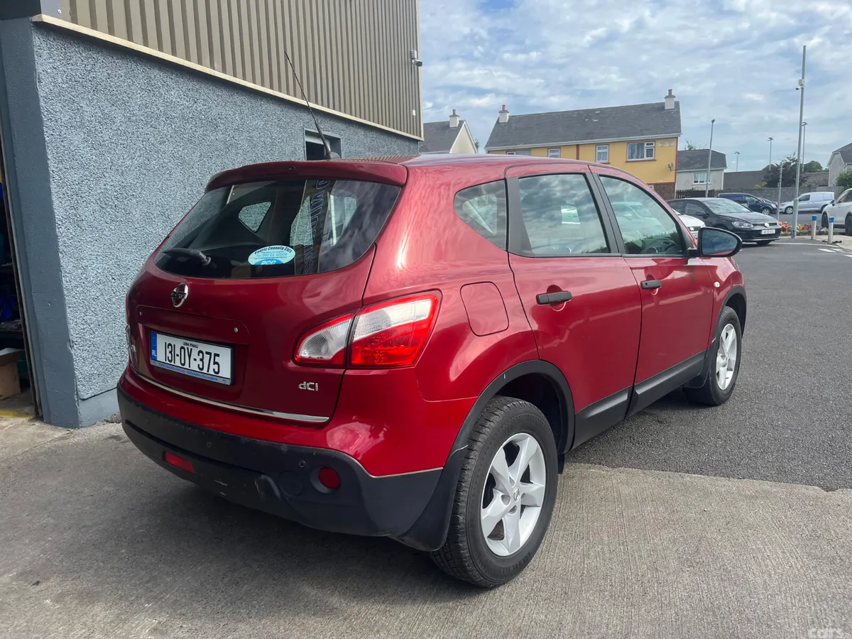 Nissan Qashqai MPV, Diesel, 2013, Red