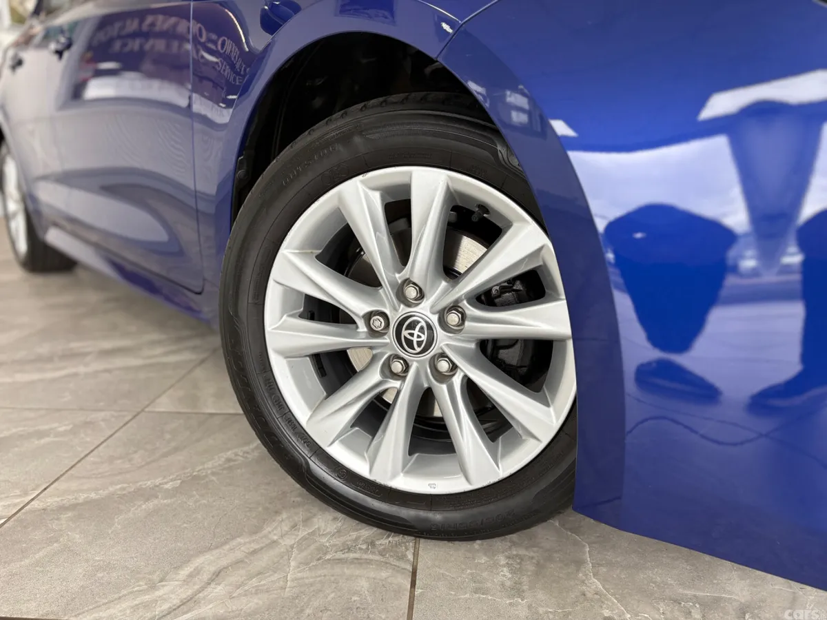 Toyota Corolla Hatchback, Petrol Hybrid, 2023, Blue