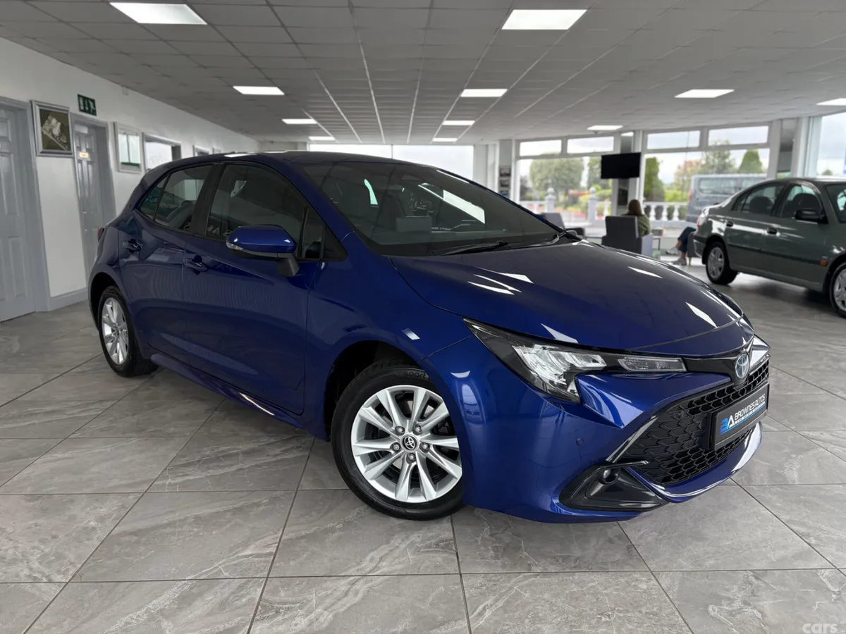 Toyota Corolla Hatchback, Petrol Hybrid, 2023, Blue