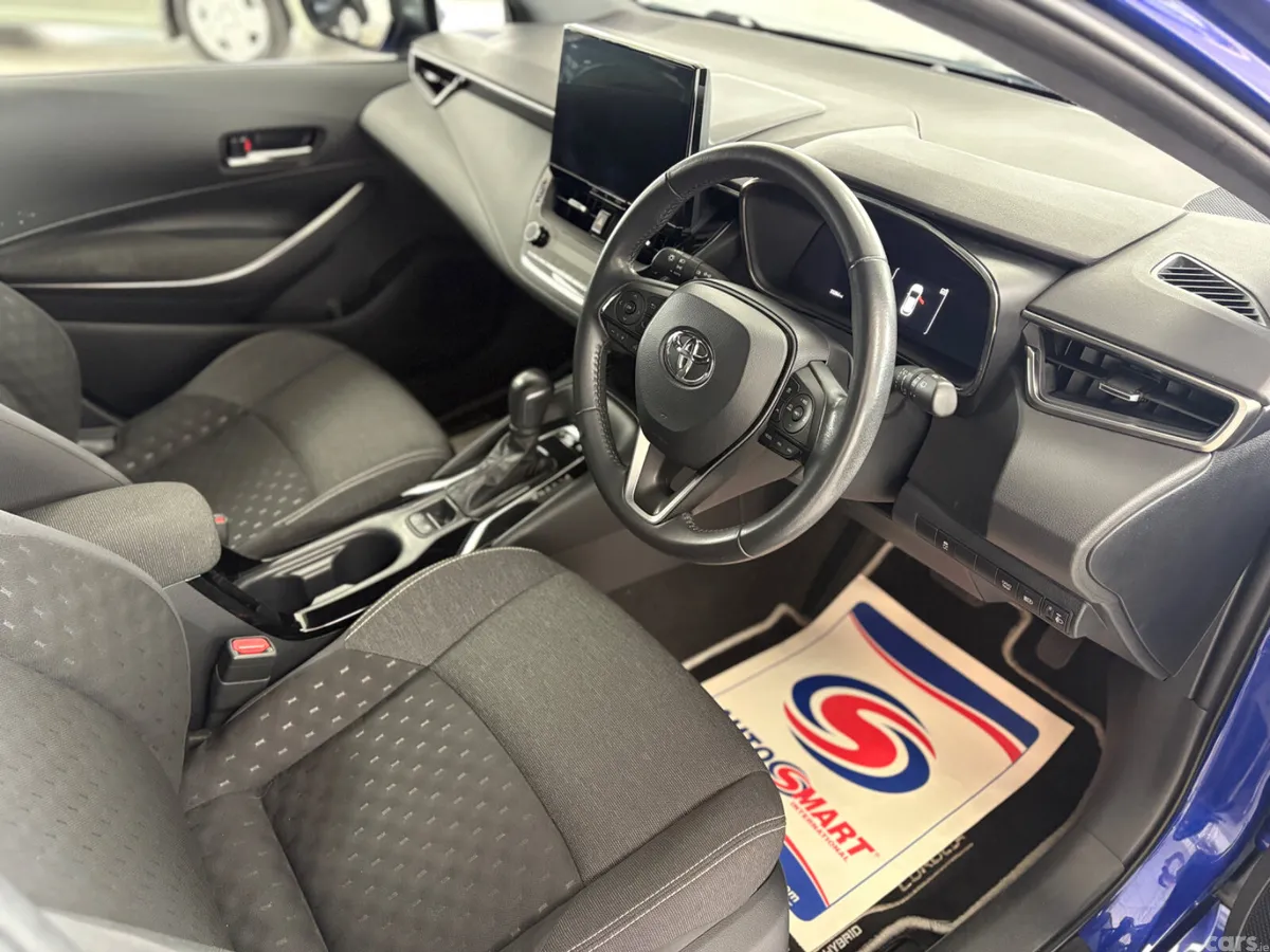 Toyota Corolla Hatchback, Petrol Hybrid, 2023, Blue