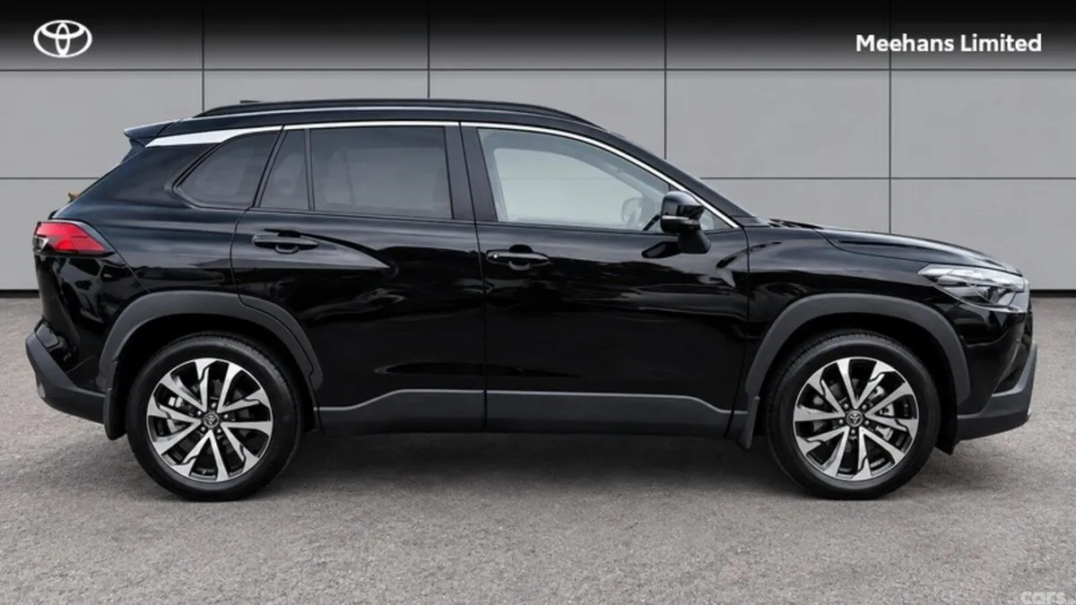 Toyota Corolla Cross Hatchback, Petrol Hybrid, 2023, Black