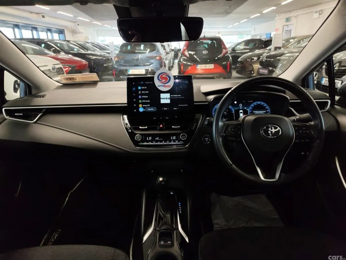 Toyota Corolla Saloon, Petrol Hybrid, 2023, Grey
