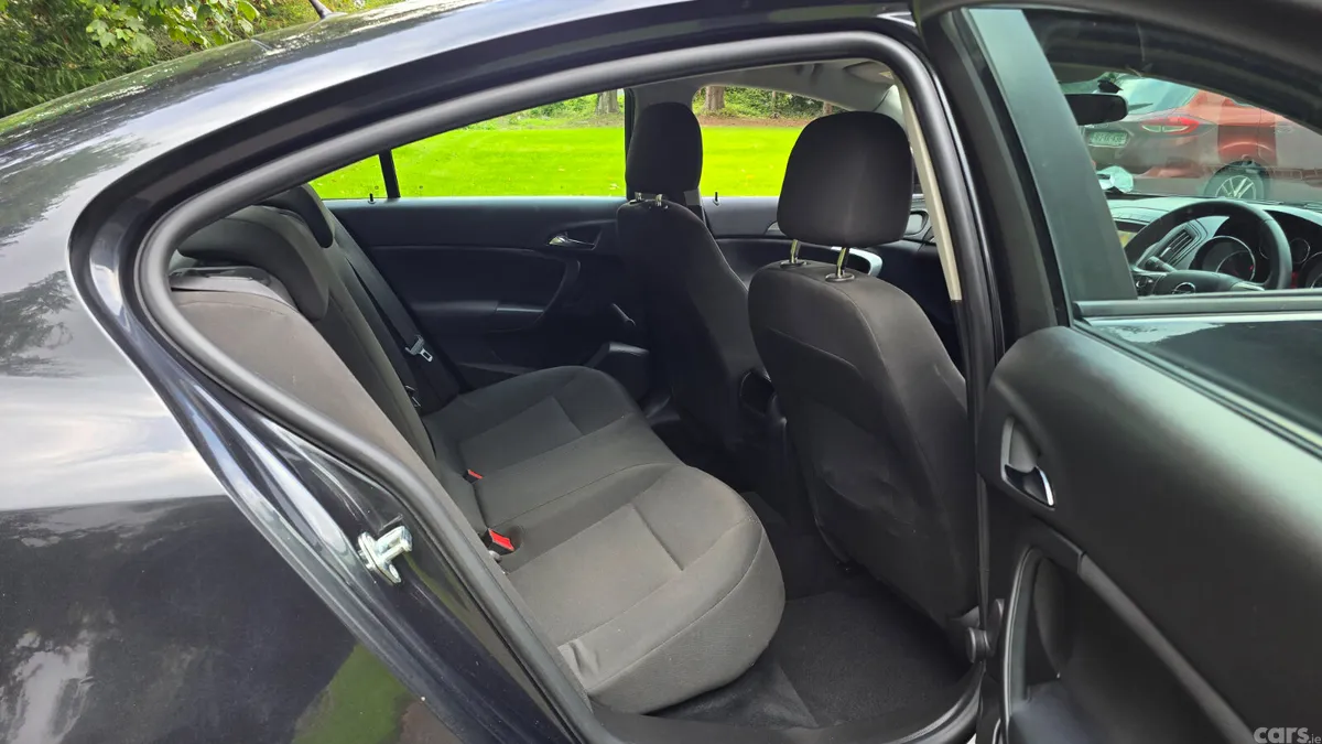 Opel Insignia Saloon, Diesel, 2017, Black