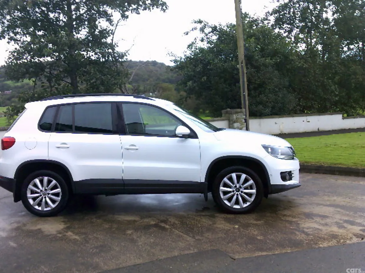 Volkswagen Tiguan SUV, Diesel, 2015, White
