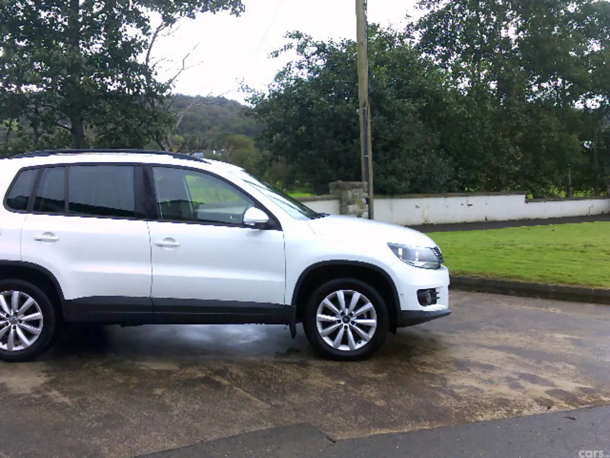 Volkswagen Tiguan SUV, Diesel, 2015, White