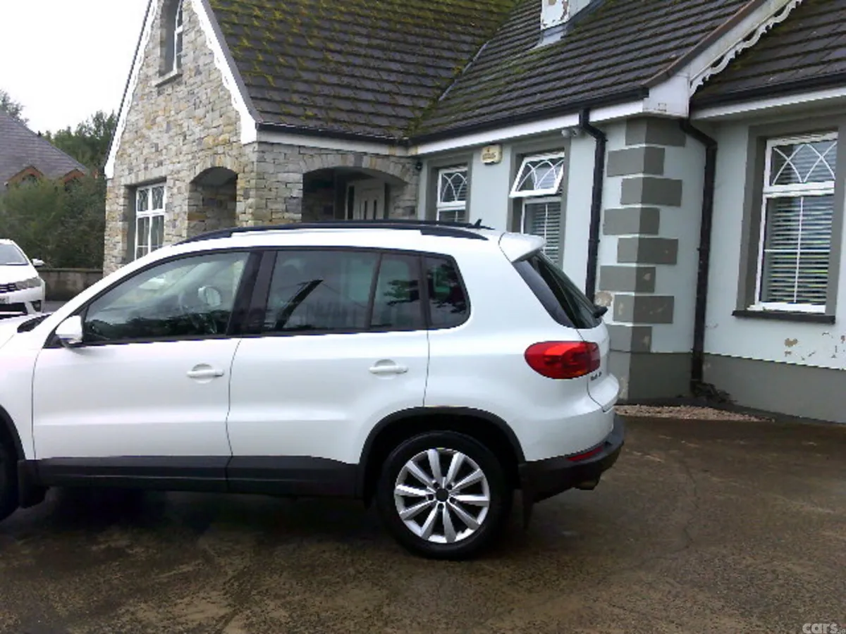 Volkswagen Tiguan SUV, Diesel, 2015, White