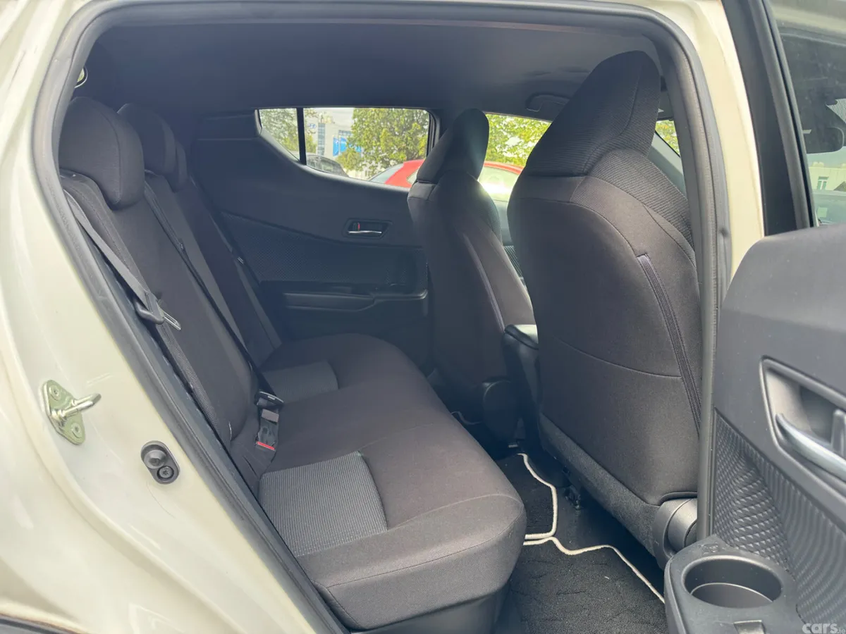 Toyota C-HR Hatchback, Petrol Hybrid, 2018, White